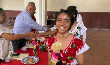 Celebran Antorchistas de Chiapas encuentro de coros y rondallas