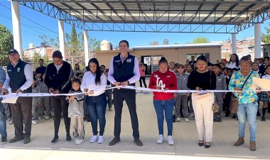 Inauguran techumbre en escuela al oriente de la capital michoacana