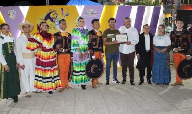 Los grupos culturales del Movimiento Antorchista Nacional se presentan en Igualapa, Guerrero