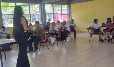 Invitan antorchistas a estudiar en preparatoria Lázaro Cárdenas