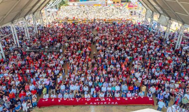 15 mil antorchistas festejaron 38 años de la fundación de la primera colonia antorchista en Ixtapaluca