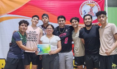 Liga antorchista de voleibol en Córdoba