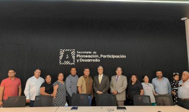 Se reúnen habitantes de Aguascalientes con autoridades de planeación de la SEPLADE