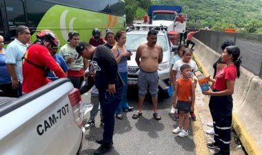 Organización popular contra el caos vial en Manzanillo