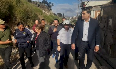 Gobierno de Tijuana acuerda proyectos para damnificados de Camino Verde