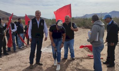 Familias de escasos recursos reciben lotes en capital chihuahuense