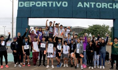 Se realiza con éxito carrera atlética en Deportivo Antorcha