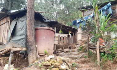 REPORTAJE | La travesía de los trabajadores de Zacualtipán para conseguir vivienda para sus familias