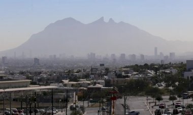 Neoleneses hacen llamado a Claudia Sheimbaun la presidenta de México por alta contaminación