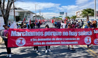 Marchas en Pachuca y Huejutla exigen resultados a Julio Menchaca