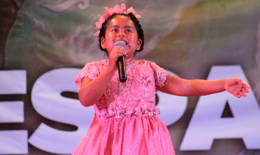 XXI Espartaqueada Cultural | Rondalla, solistas y duetos en el auditorio Clara Córdova Moran