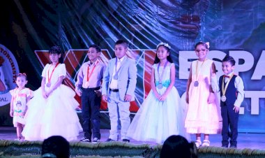 Niños rescatan a grandes poetas en la Espartaqueada Cultural