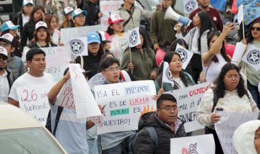 FNERRR exige alto a la represión estudiantil en México
