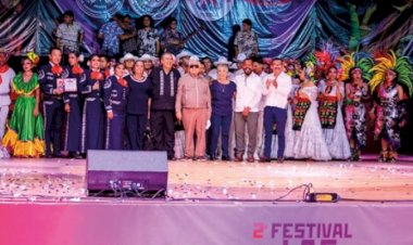 Folclor Internacional en Tecomatlán