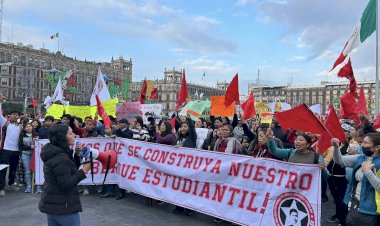 CRÓNICA | Los chavos a los granaderos: ‘Pero cuéntennos bien’