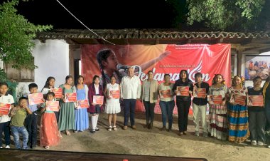 Realizan jornada de declamación con poetas del sureste