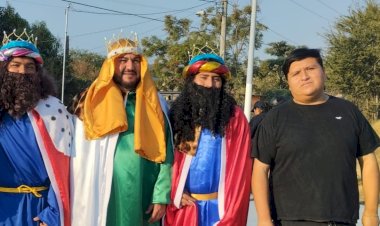 Antorcha entrega juguetes en comunidades rurales de Xochitepec