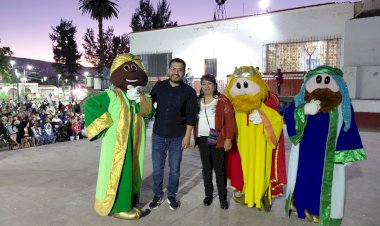 Antorcha celebra Día de Reyes con niñas y niños de Mixquic