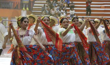 Destaca Guerrero en desfile inaugural de Feria de Tecomatlán 2026