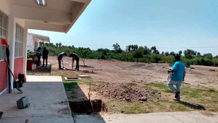 Un Logro Para Estudiante La Construcción De Techumbre En El Fuerte ...