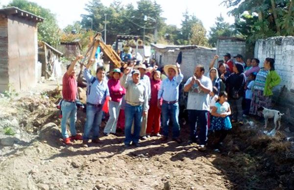 Pavimentación Emiliano Zapata